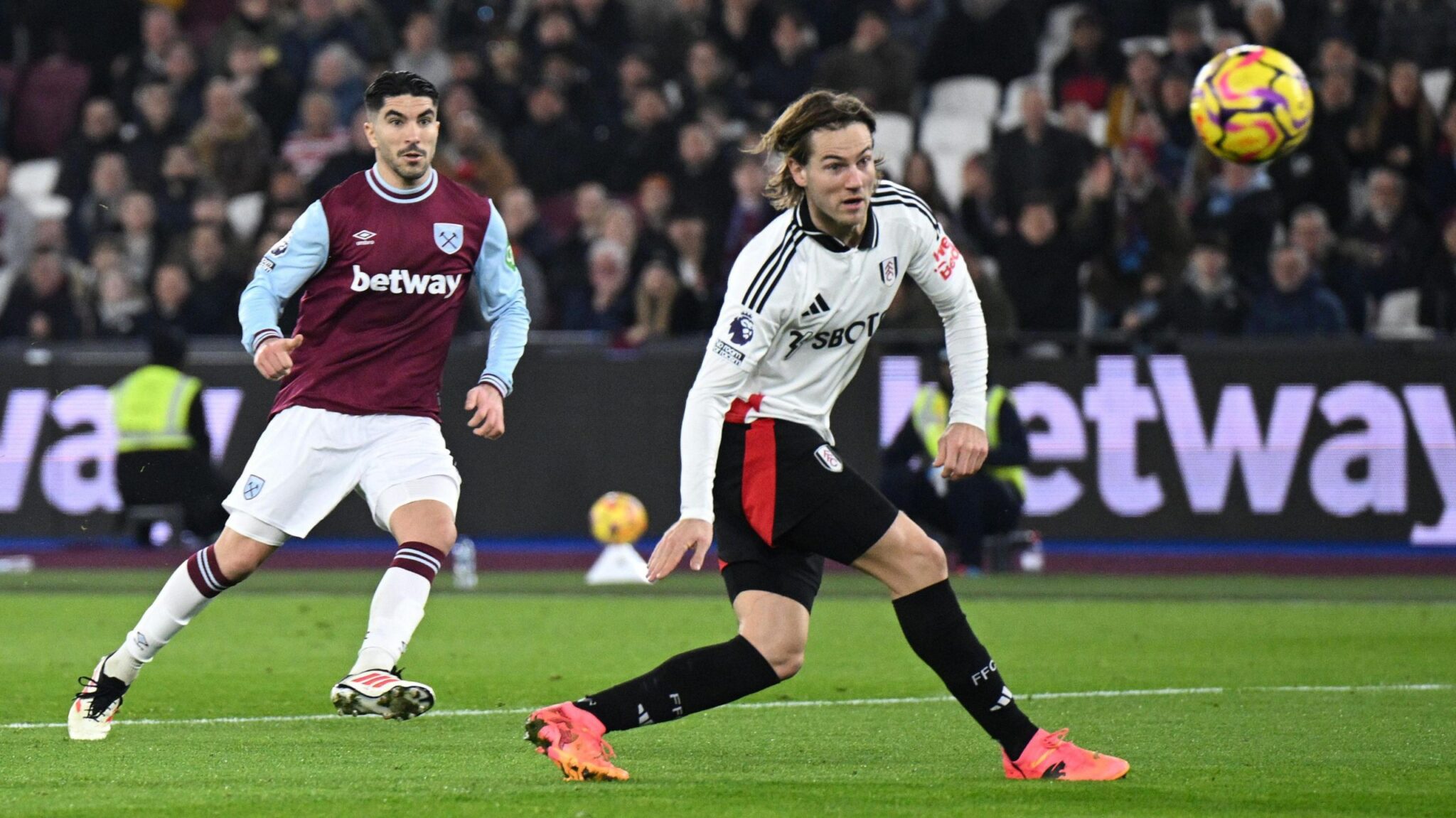 Dónde ver Fulham vs. West Ham: ¿El derbi que sentencia una temporada o forja una remontada?