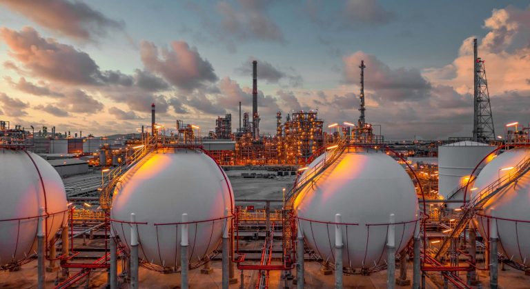 Alerta crítica: El gas europeo se dispara 45% y desata una nueva crisis inflacionaria