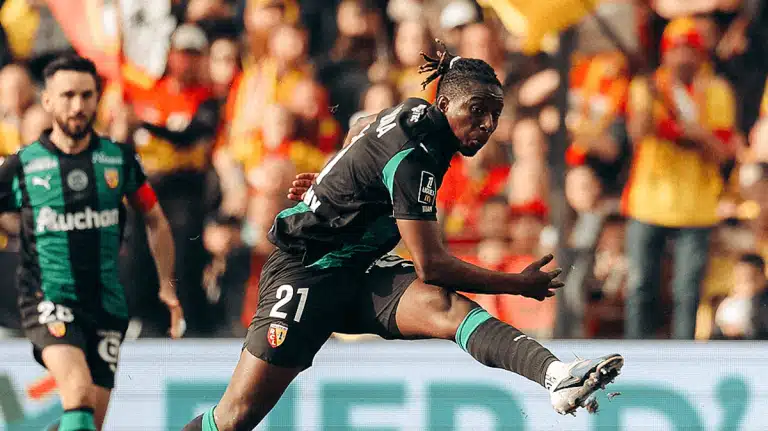 El RC Lens vs Lorient dónde ver y horario