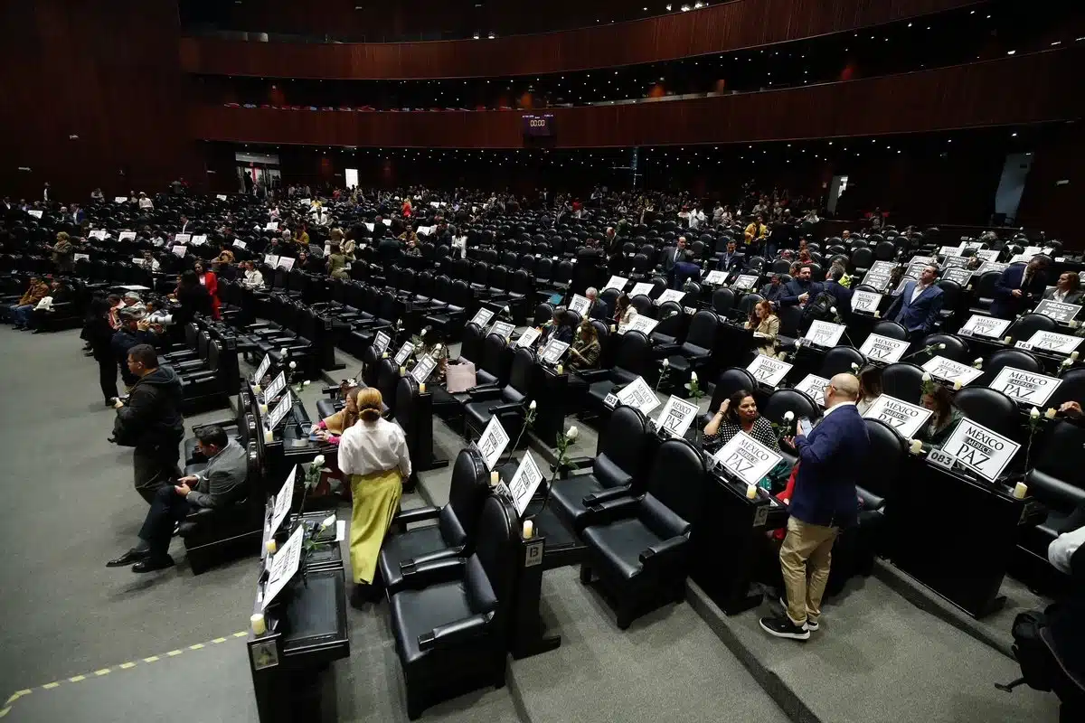 Morena defiende reforma electoral: Desafía 'alarmismo' y promete paz democrática