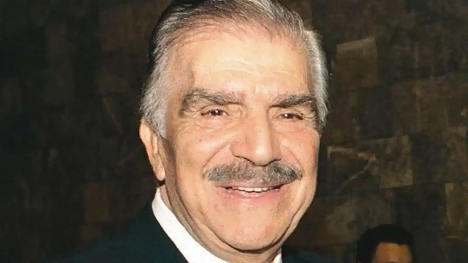 Muere el empresario Jorge Kahwagi Gastine y se activa la sucesión en Grupo Crónica