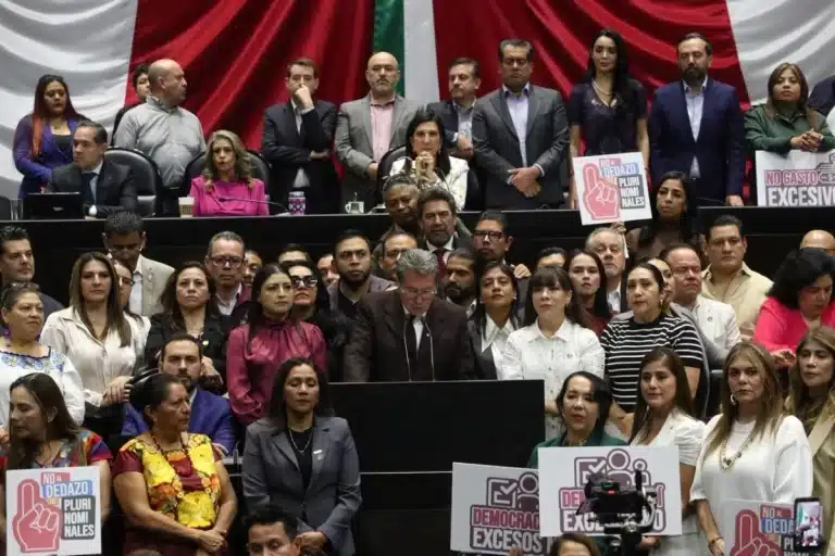 El plan B electoral activa negociaciones críticas para blindar la alianza oficialista