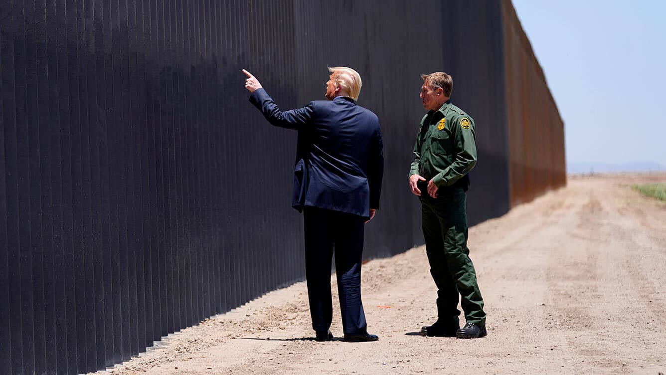 3 millones de expulsiones: Noem bajo asedio por la política migratoria de Trump