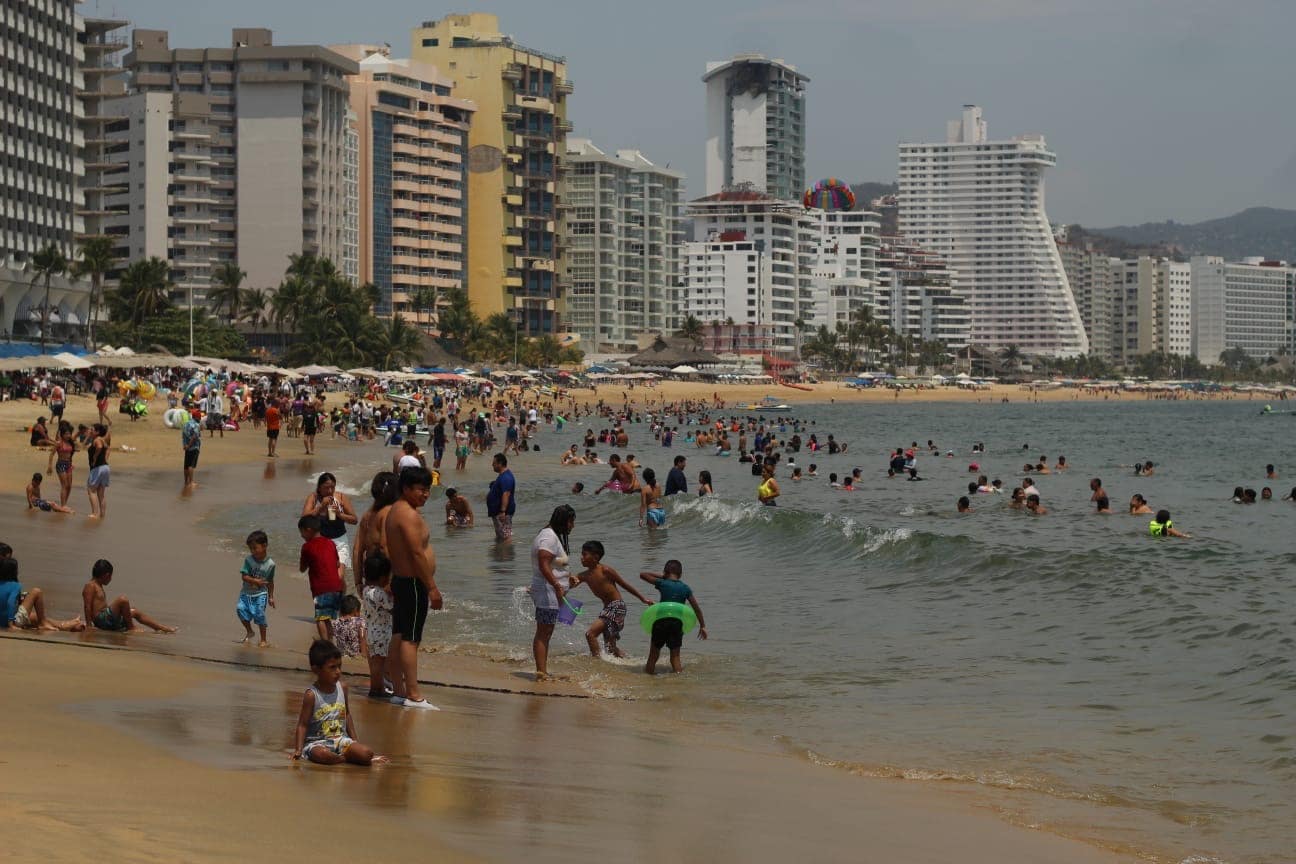Acapulco consolida su reactivación turística con 65.7% de ocupación en Semana Santa
