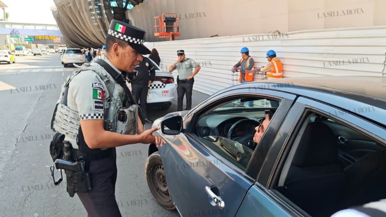 Operativo de la Guardia Nacional en el AICM busca restringir transporte por plataforma