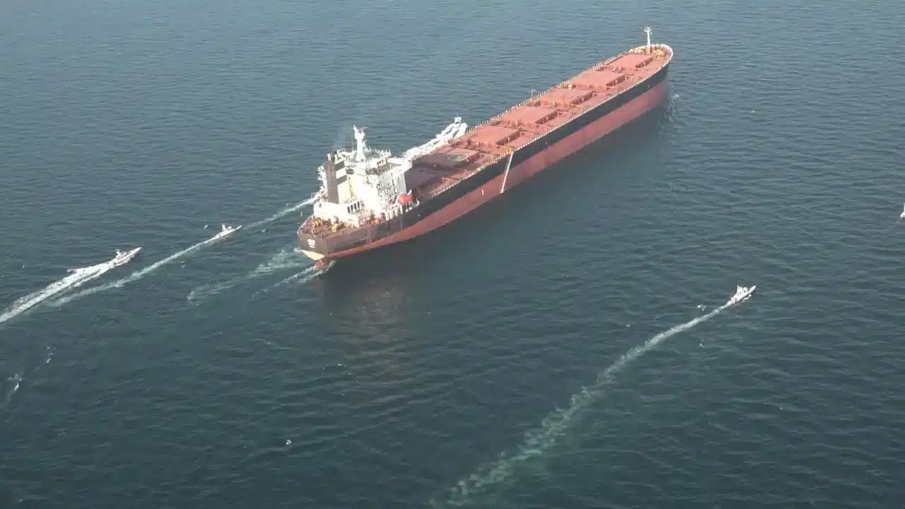 Petróleo en llamas: el barril supera los 90 dólares por la crisis en el estrecho de Ormuz