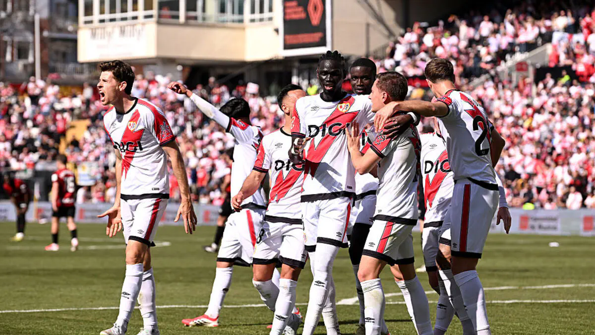 Vallecas arde: Dónde ver al Rayo Vallecano y Oviedo en el duelo que sentencia LaLiga