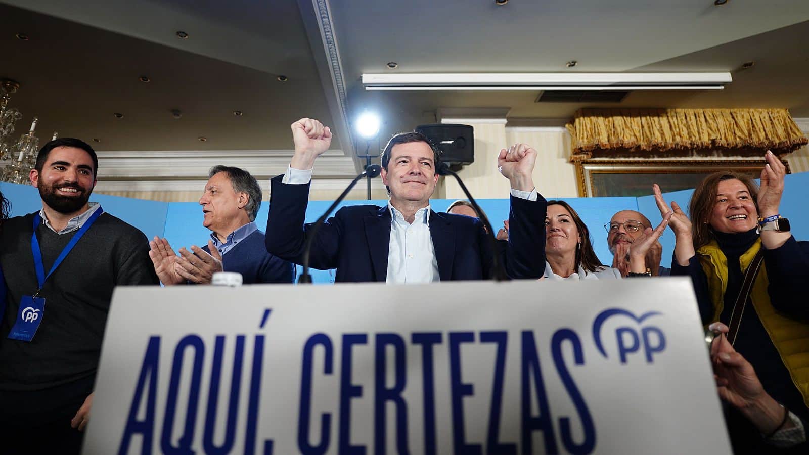 El Partido Popular consolida su hegemonía en Castilla y León y se encamina a un pacto con Vox