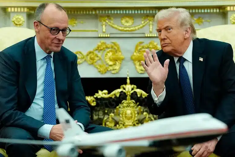 Berlín matiza su postura y cierra filas con España tras la presión de Trump