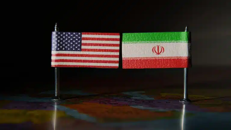 Tensión Irán-Estados Unidos: El Pulso Geopolítico que Sacude el Mercado Energético