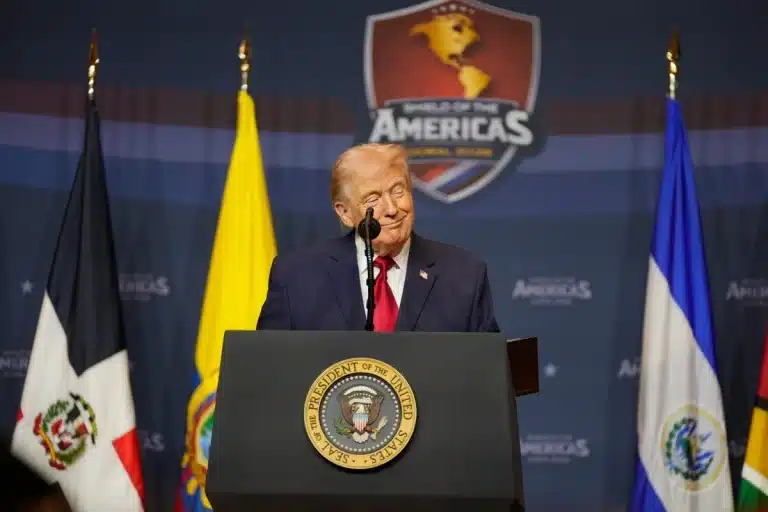 Trump sentencia el fin del modelo cubano en la cumbre de Florida