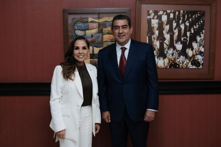 Mara Lezama, gobernadora de Quintana Roo, en reunión de trabajo con Sergio Salomón, titular del Instituto Nacional de Migración (INM).