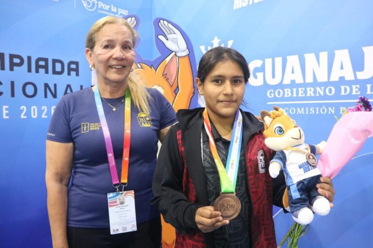 La clavadista Janaina Raya Bazán compitiendo y representando a Quintana Roo en la Olimpiada Nacional CONADE 2026