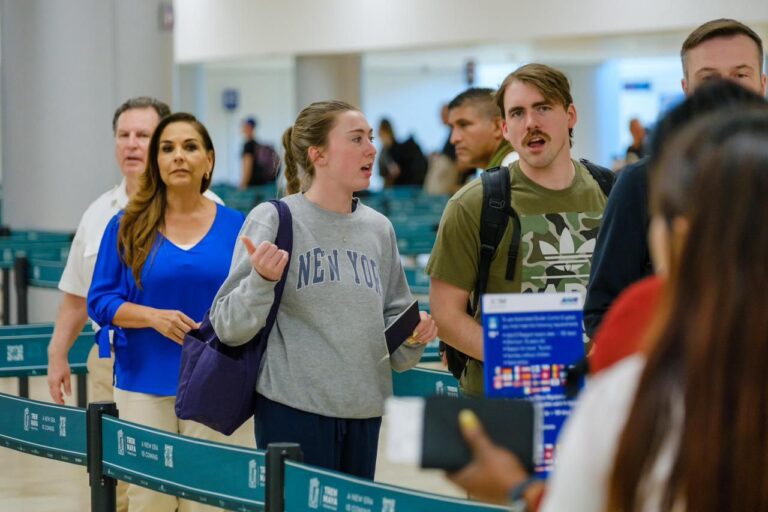 Quintana Roo revoluciona el acceso turístico con biometría y filtros digitales