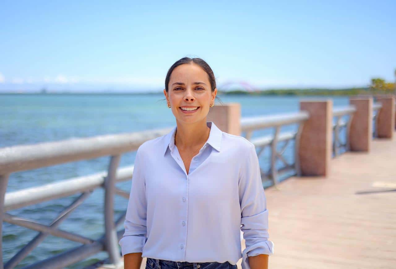 Ana Paty Peralta fortalece la cohesión social en el 56 aniversario de Cancún