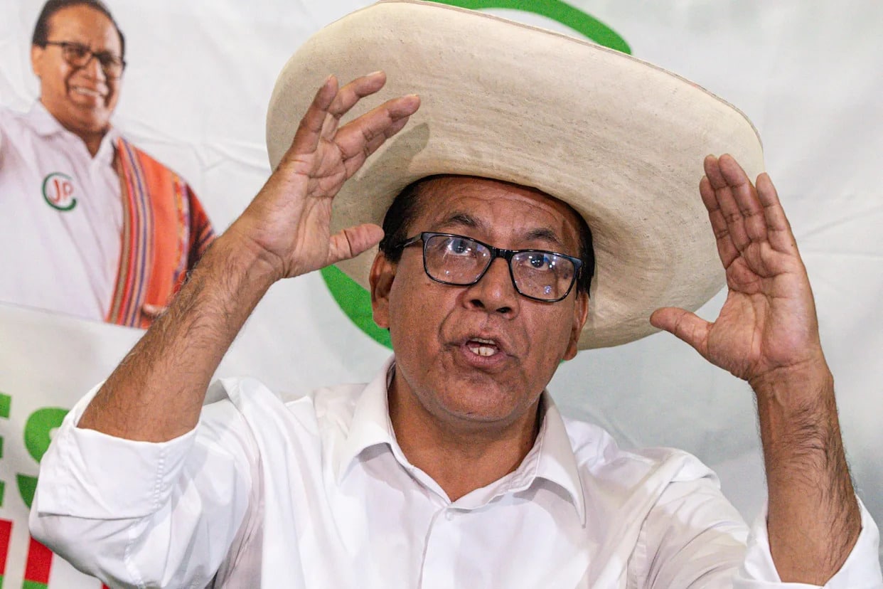 Roberto Sánchez se perfila como rival de Keiko Fujimori en el balotaje peruano
