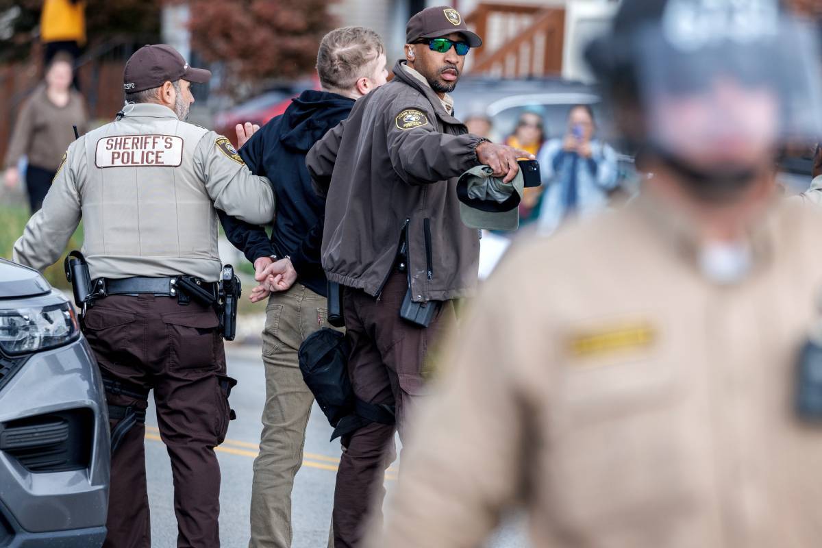 ICE recaptura a familia egipcia tras orden judicial de liberación y prepara deportación inmediata
