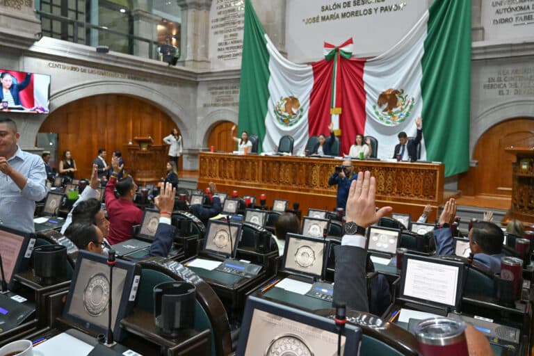 Reforma constitucional establece límites máximos a jubilaciones públicas