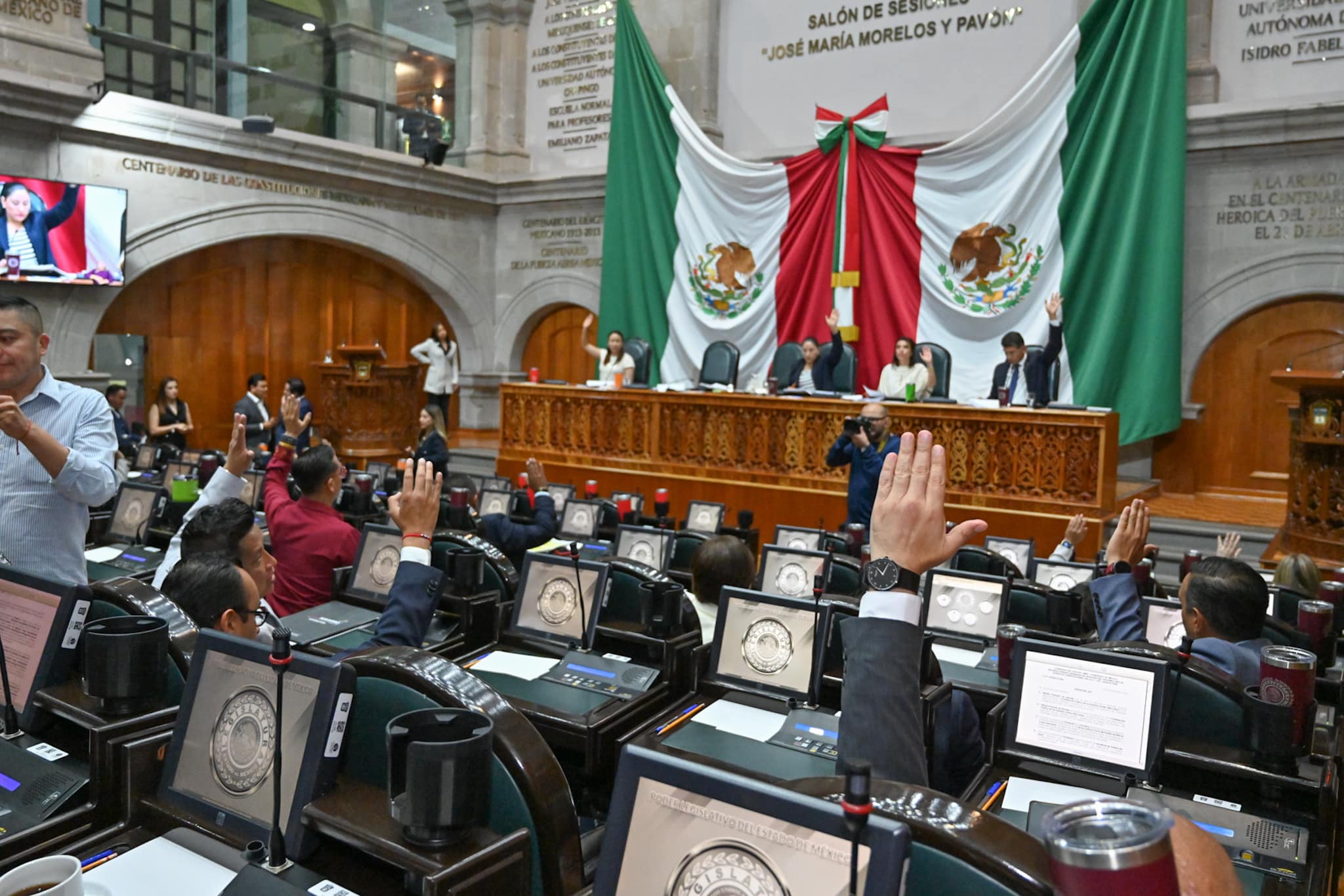 Reforma constitucional establece límites máximos a jubilaciones públicas