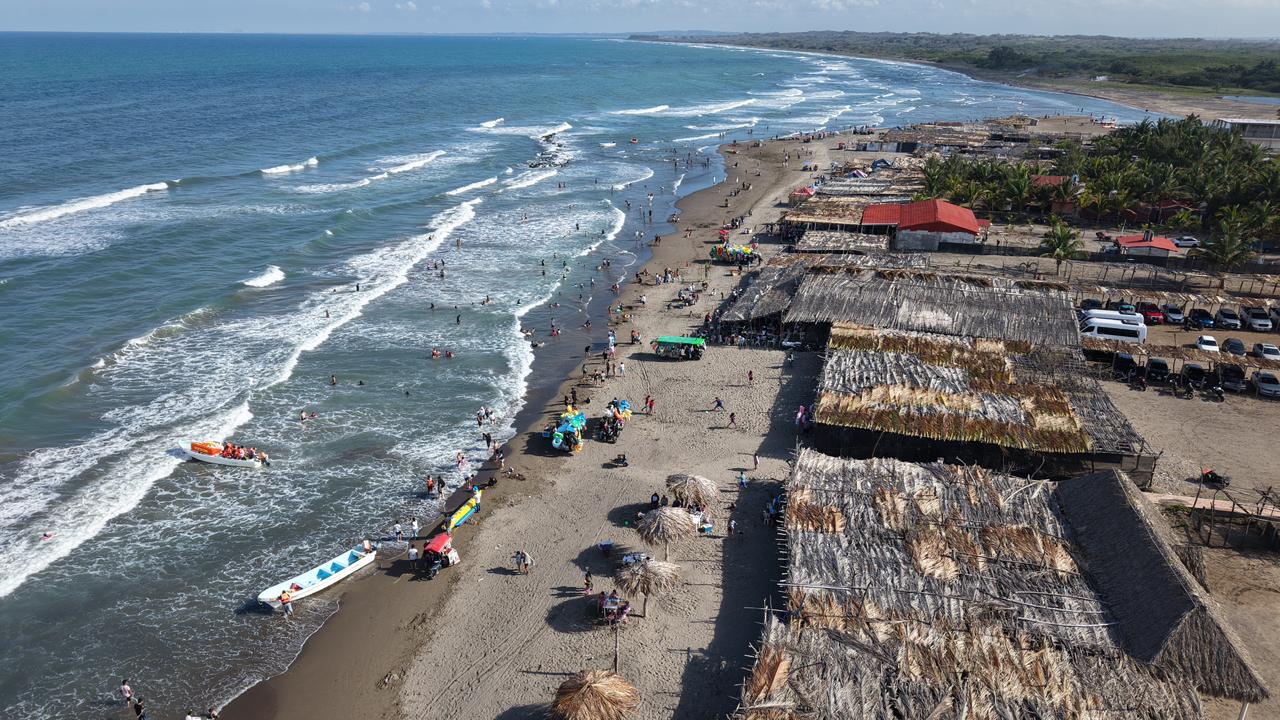 Veracruz domina la emergencia ambiental con récords de ocupación turística