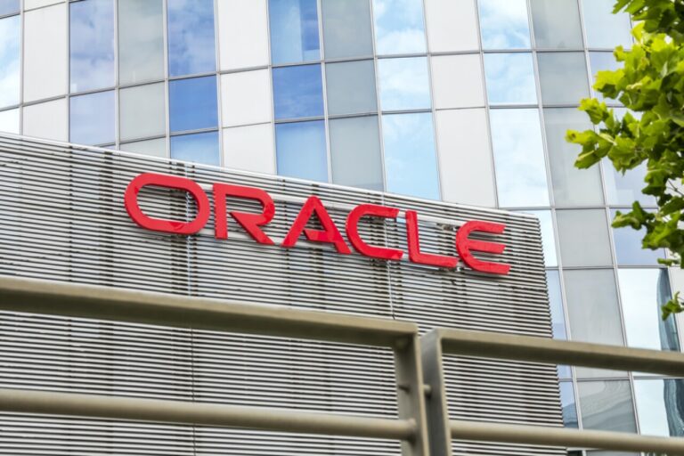 Oracle sacrifica 30 mil puestos de trabajo para liderar la carrera de IA