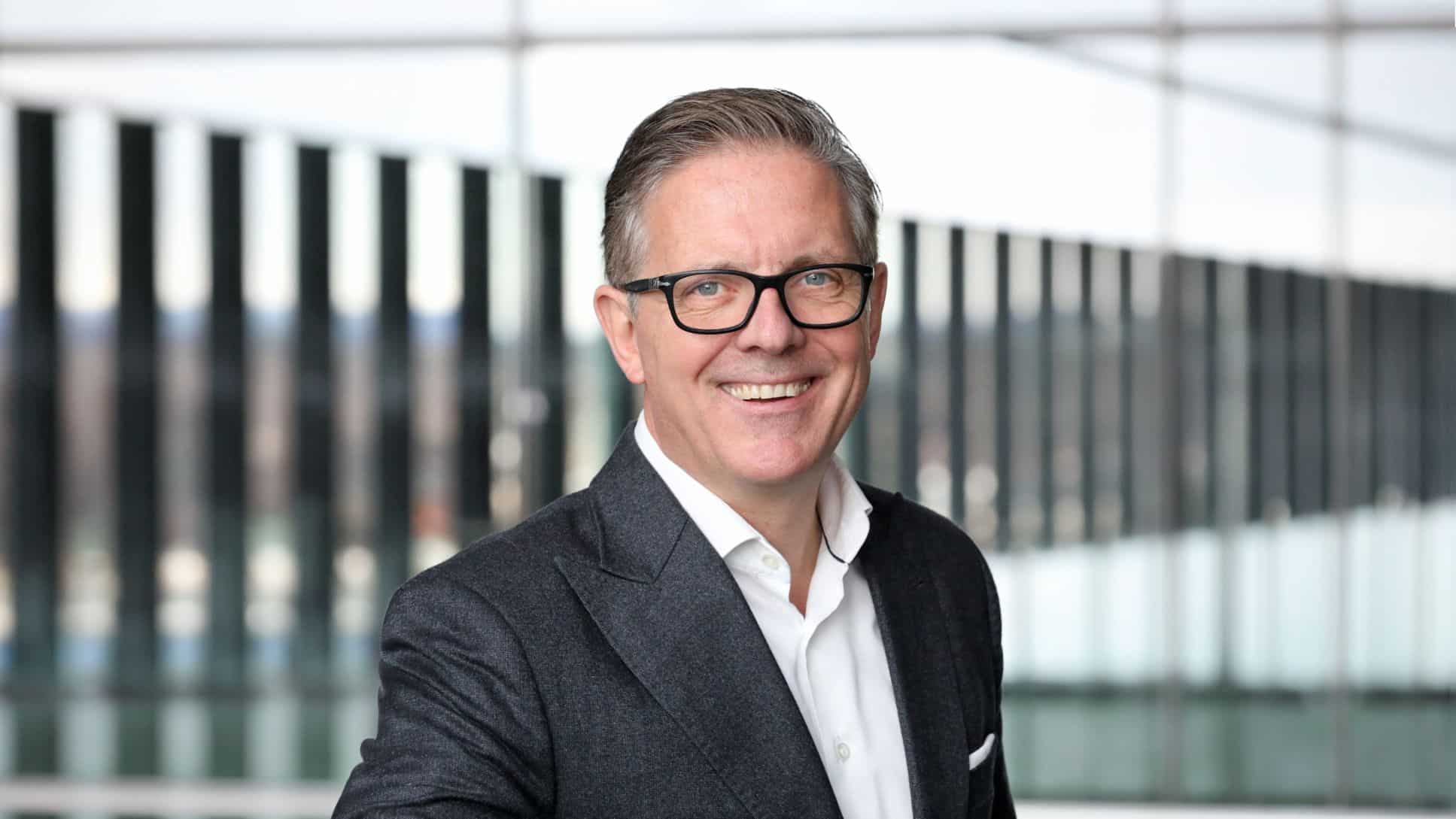 Florian Laudan lidera la transformación comunicativa de Porsche hacia la electromovilidad