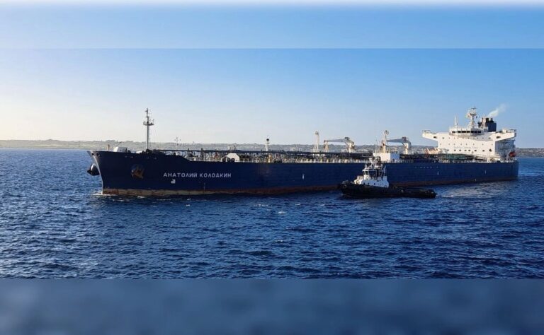 Rusia moviliza un segundo petrolero para aliviar la crisis energética en Cuba