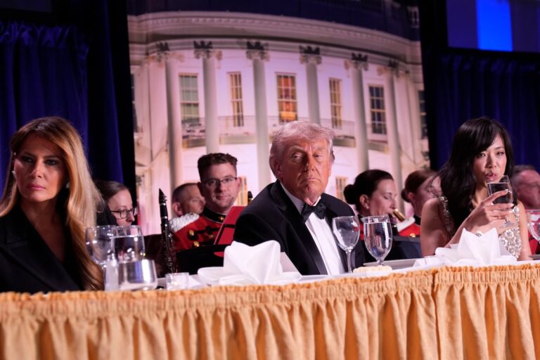 Donald Trump es evacuado de la Cena de Corresponsales tras un presunto atentado en Washington