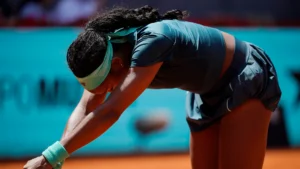 Virus estomacal impacta el Madrid Open: Coco Gauff avanza pese a crisis de salud en la cancha