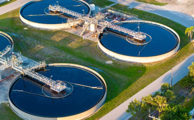 Cancún construirá 2 plantas de tratamiento de agua que sustituirán a 3 de Fonatur con inversión de mil mdd. Operarán a finales de 2027.