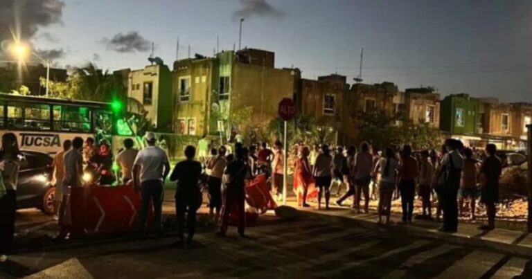 Apagones en Playa del Carmen golpean turismo y comercio