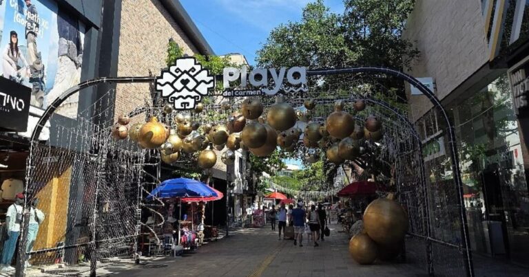Cierran 70 comercios en la Quinta Avenida extorsiones, inseguridad y corrupción quiebran el corazón turístico de Playa del Carmen