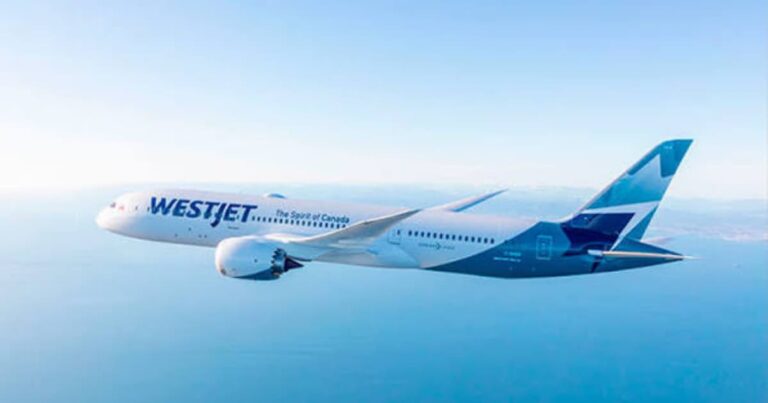 Huelga de WestJet varó a cientos de turistas canadienses en Cancún 12 vuelos cancelados y filas eternas en la Terminal 4