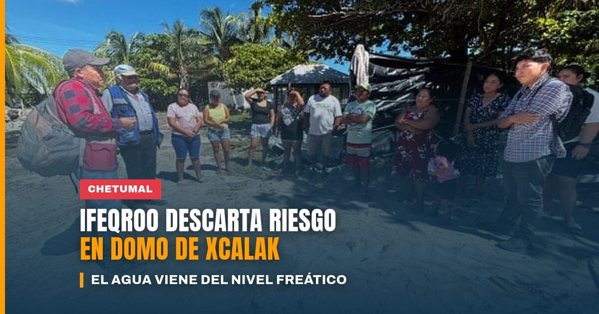 Personal del IFEQROO en la obra del domo telesecundaria Xcalak, plantel Othón P. Blanco